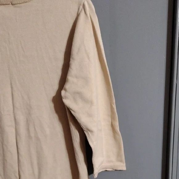 Floral Embroidered Comfortable And Stylish Beige Cardigan Sweater - Picture 3 of 3